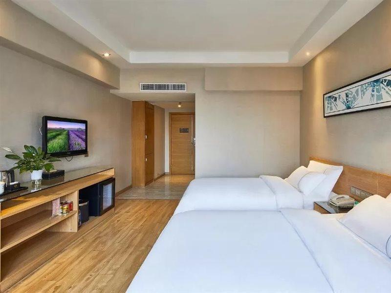 Insail Hotels Railway Station Гуанчжоу Экстерьер фото